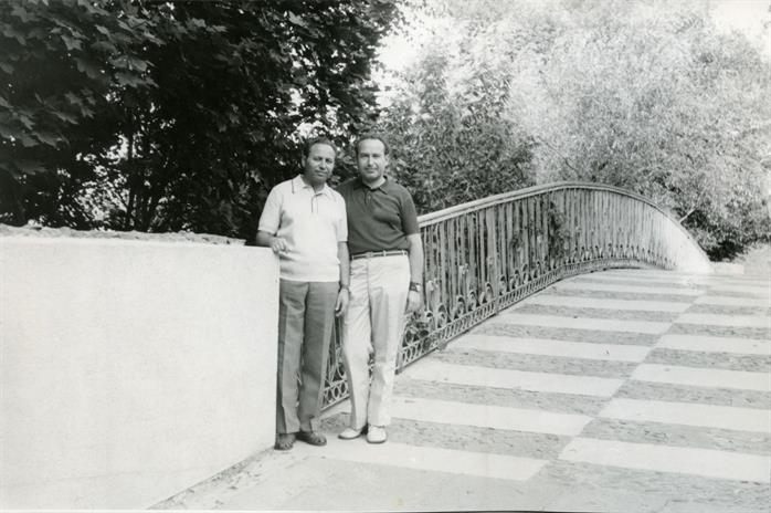 משפחת לוסוס יופה עם ג'ניה אקבס, פלאנגה, ליטא, 1973 משפחת לוסוס יופה עם ג'ניה אקבס, פלאנגה, ליטא, 1973