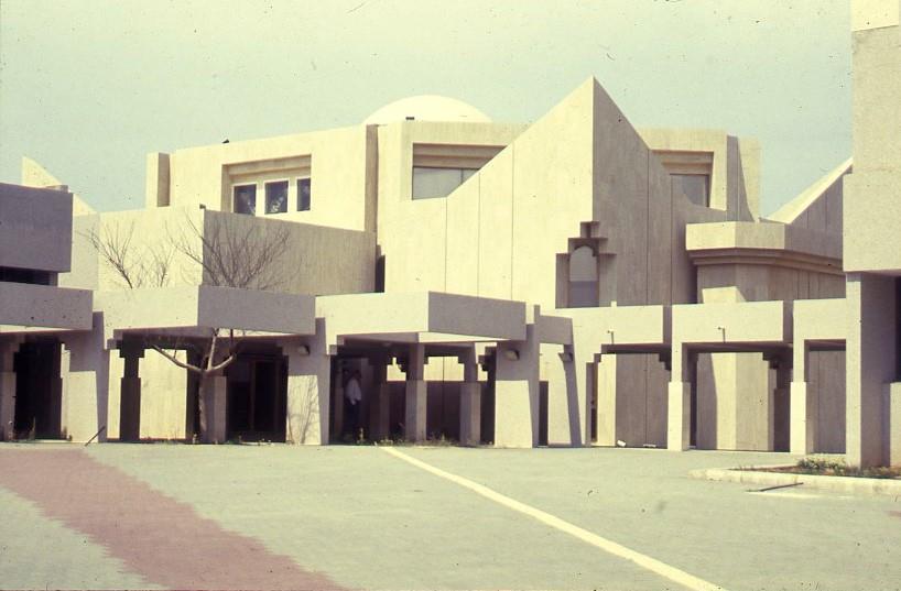 ישיבת צאנז, נתניה, ישראל, שנות ה-1990