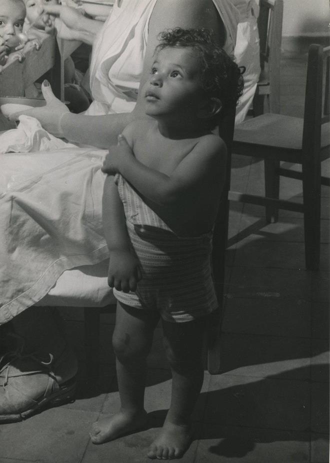 פעוט במעון יום, ישראל, שנות ה-1950