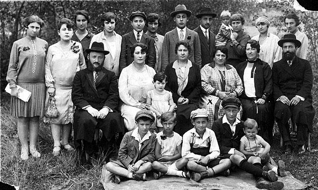 Four Jewish families on vacation in Rabka, Poland, 1927