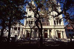 The Garden Synagogue in Cape Town, South Africa, 1980’s. Courtesy of South African Jewish Board of Deputies, Johannesburg