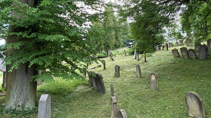  בית הקברות היהודי, ריכנוב נאד קניז'נו, צ'כיה, 2023